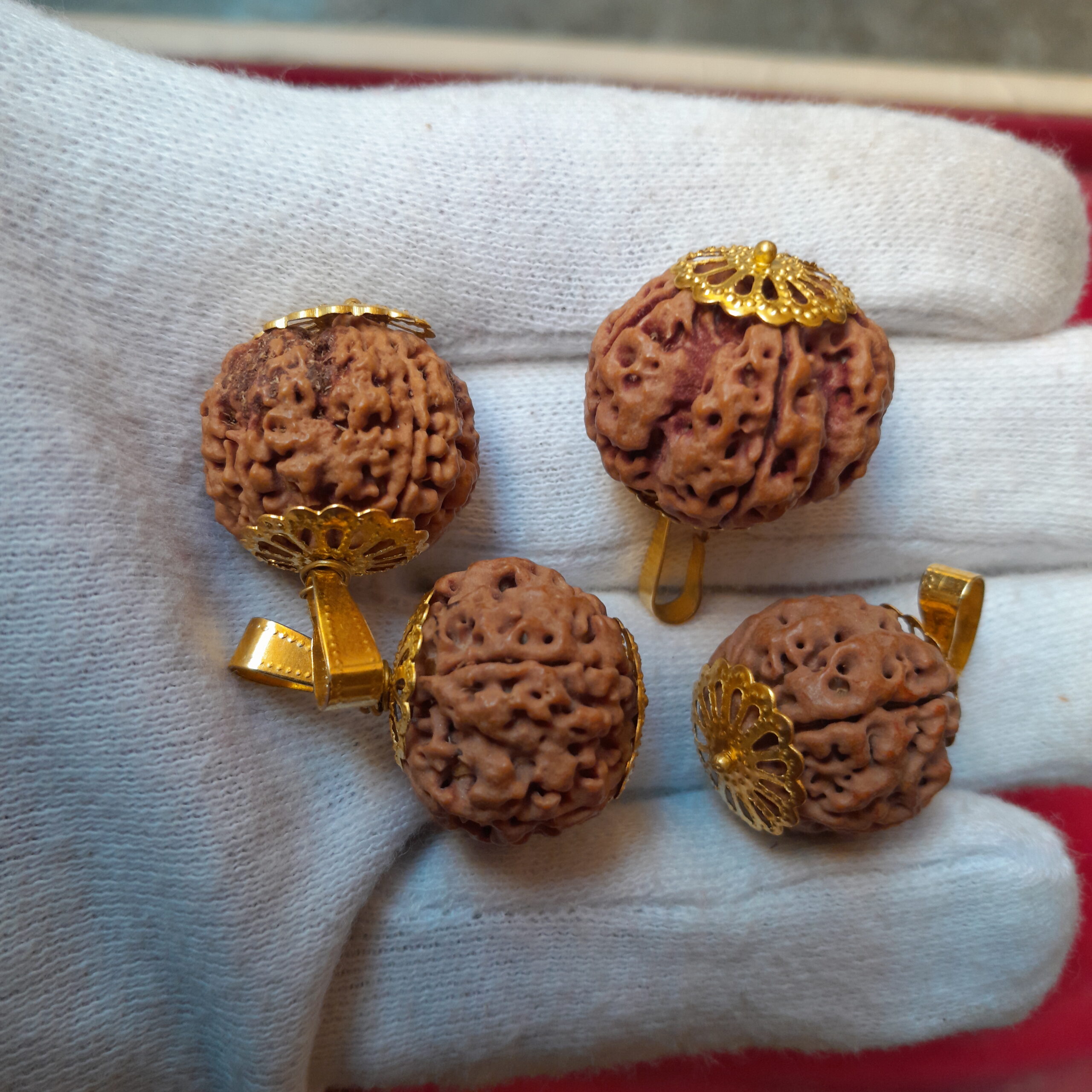 5 mukhi pendent 5 mukhi pendent